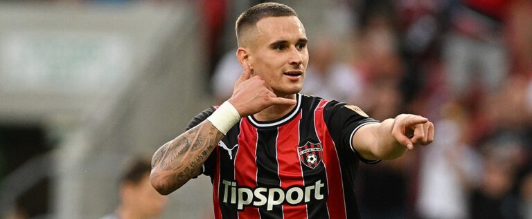 spartak vedie tabuku po zpase s 26 glmi v pozad f5982c3